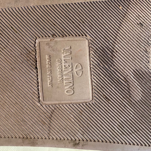 Valentino Rockstud Pool Slides Poudre Color - Picture 5 of 5